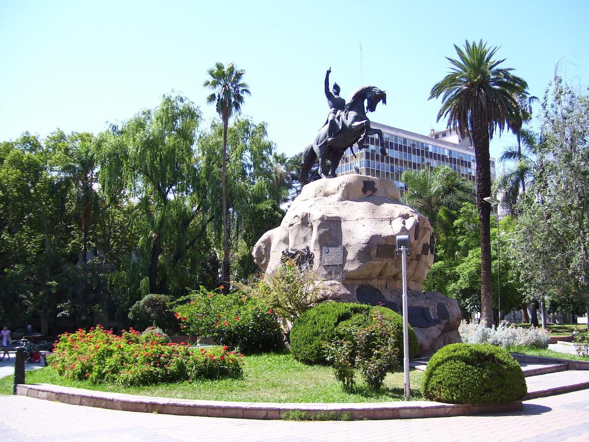 Hotel Zamora Mendoza Exterior photo